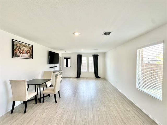 Building Photo - 4152 Silverstein St