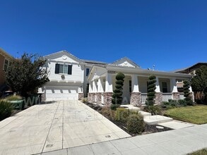 Building Photo - 287 E Angelina Ave
