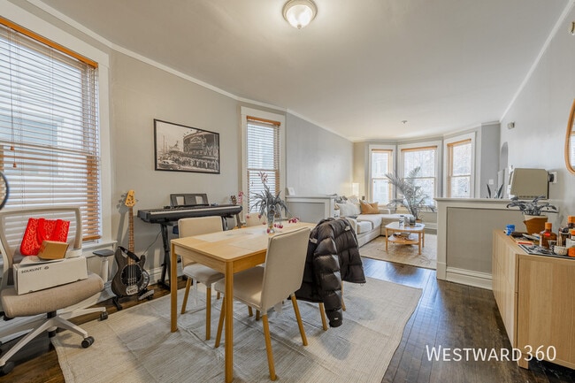 Building Photo - 3707 N Bosworth Ave