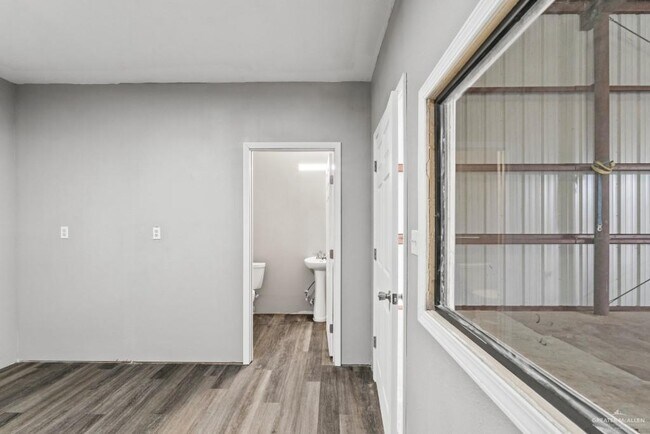 Building Photo - 413 S Los Cerritos Cir