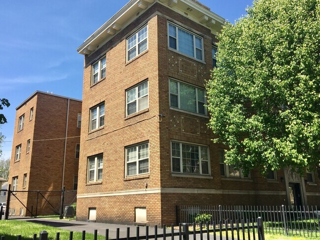 Interior Photo - 205 - MERIDIAN PLAZA APARTMENTS