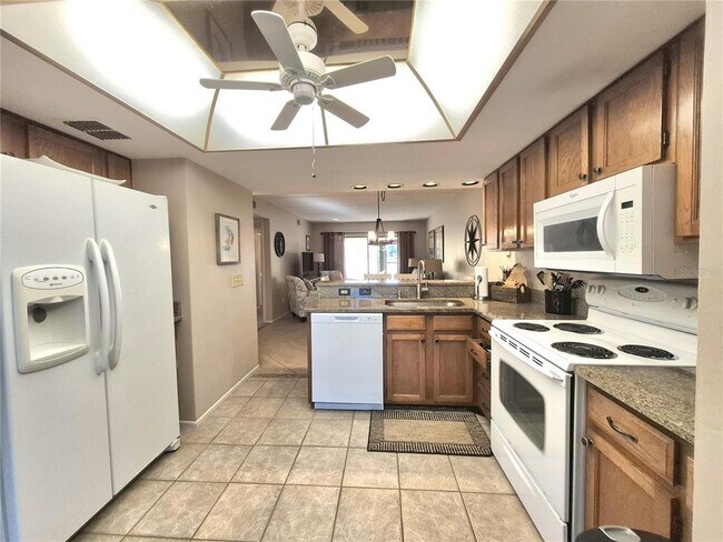Building Photo - 50 Woodlake Pl