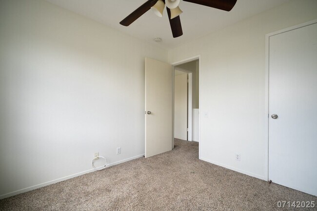 Building Photo - 3 Bed 2.5 Bath in Alii Cove