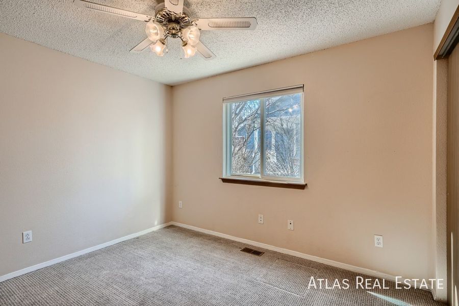 Building Photo - 4827 Ardley Dr