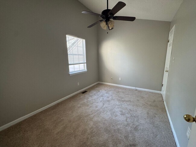 Building Photo - Lovely 3/2 Townhome near FSU and TCC