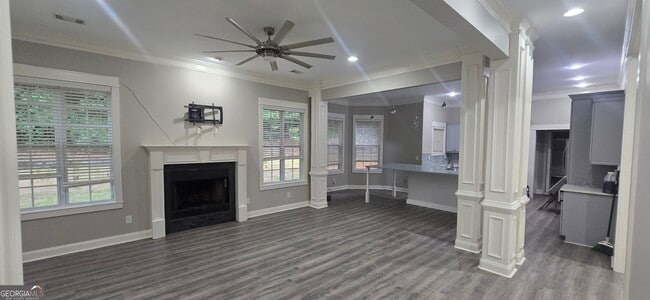 Building Photo - 5715 Southcrest Ln