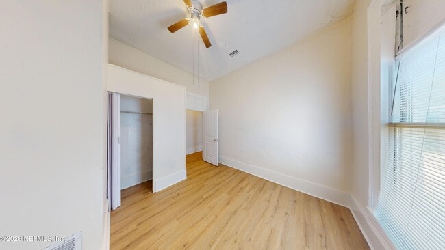 Building Photo - 2324 Moncrief Rd