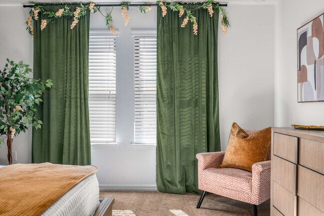 Building Photo - 1978 Majorca Dr