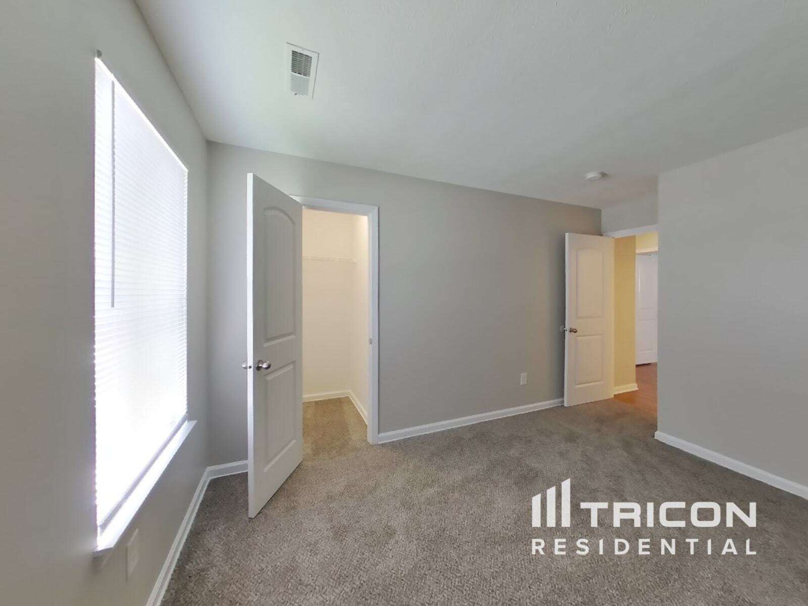 Building Photo - 8170 Dartmoth Ln