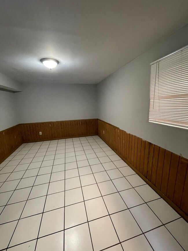 Building Photo - 72 Chittenden Ave