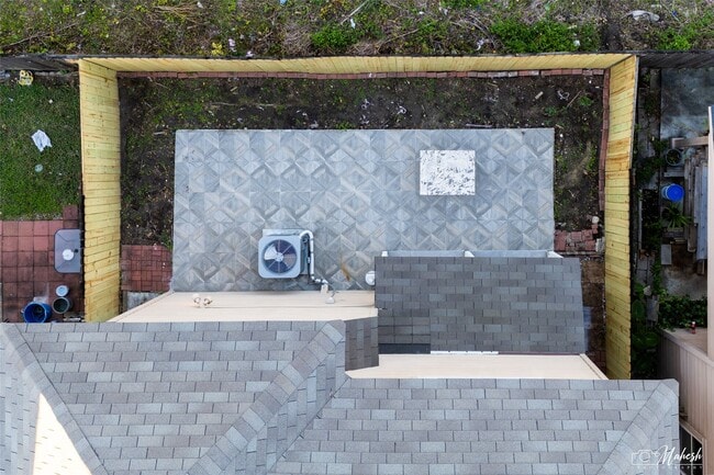 Building Photo - 10904 Panther Ct