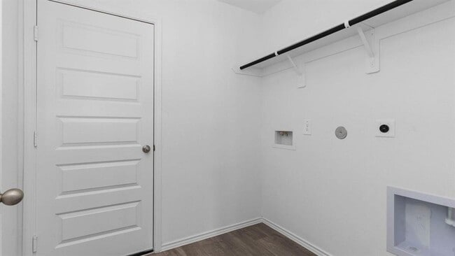 Building Photo - 1438 Windom Court Way