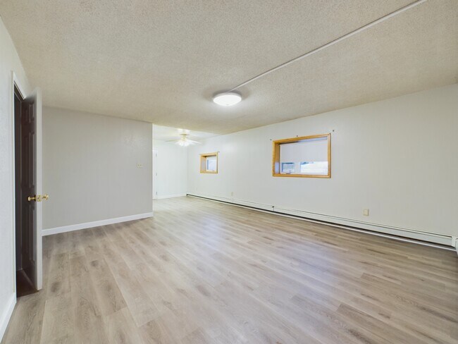 Building Photo - 2663 S Turner St