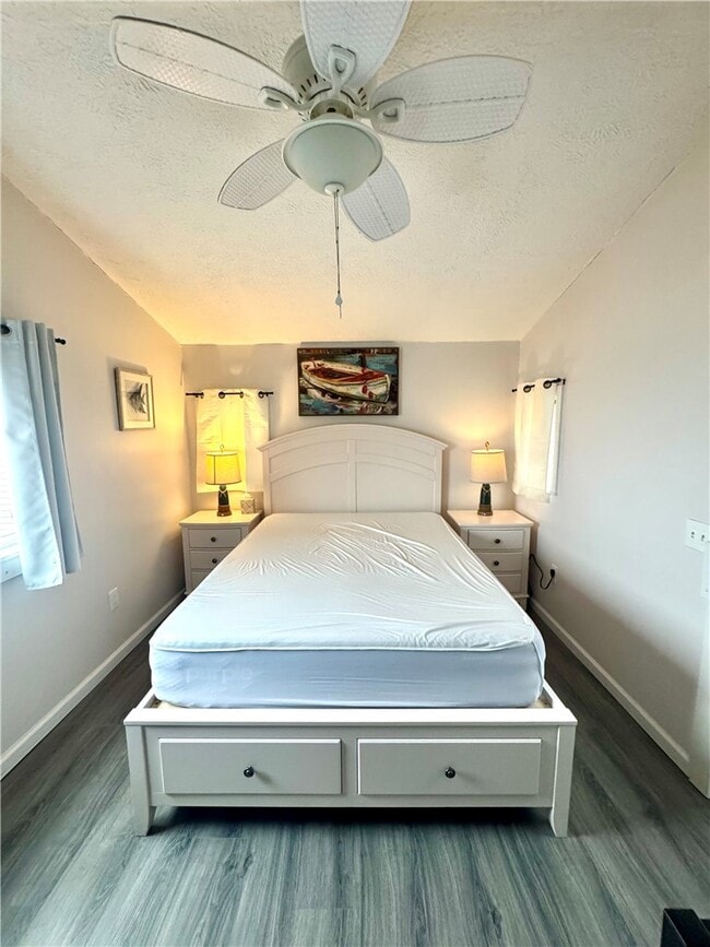 Building Photo - 182 Lake Bluff Rd