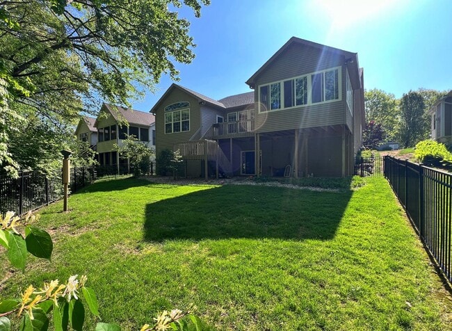 Building Photo - 5BD/3BA spacious house close to Purdue Uni...