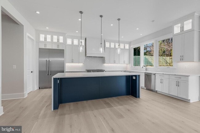 Building Photo - 5613 34th St N