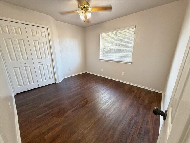 Building Photo - 1114 Black Locust Drive West