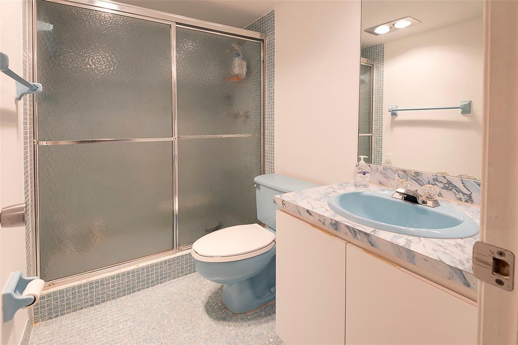 Building Photo - 3051 N Course Dr