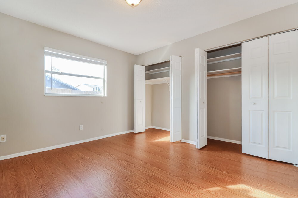 Building Photo - 2335 Timbercrest Cir W