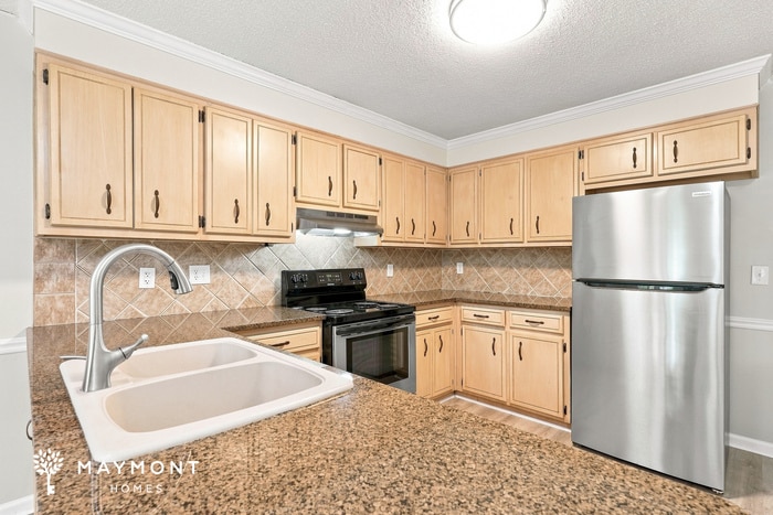 Building Photo - 4011 Villa Ln