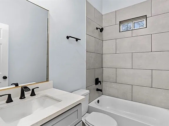 Hallway bathroom - 7502 Sandle St