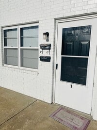 Building Photo - 1406 Magnolia W