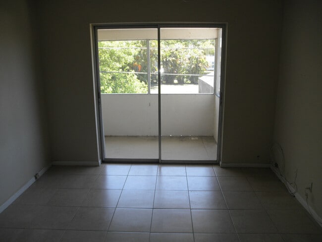 Building Photo - Harbour Hall