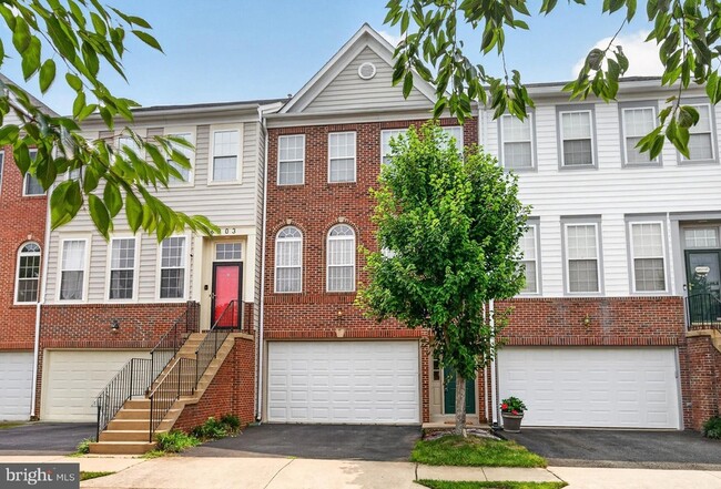 Building Photo - 6805 Oregano Ln