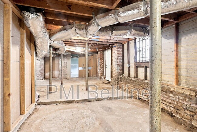 Building Photo - 1164 Sells Ave SW