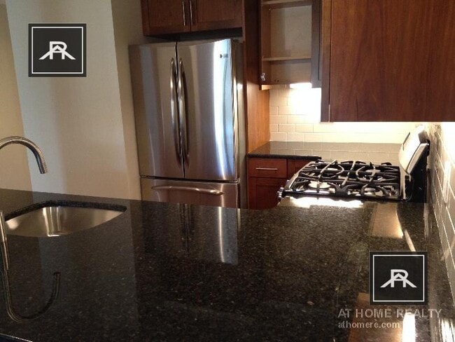 Building Photo - 2 bedroom in Chestnut Hill MA 02467