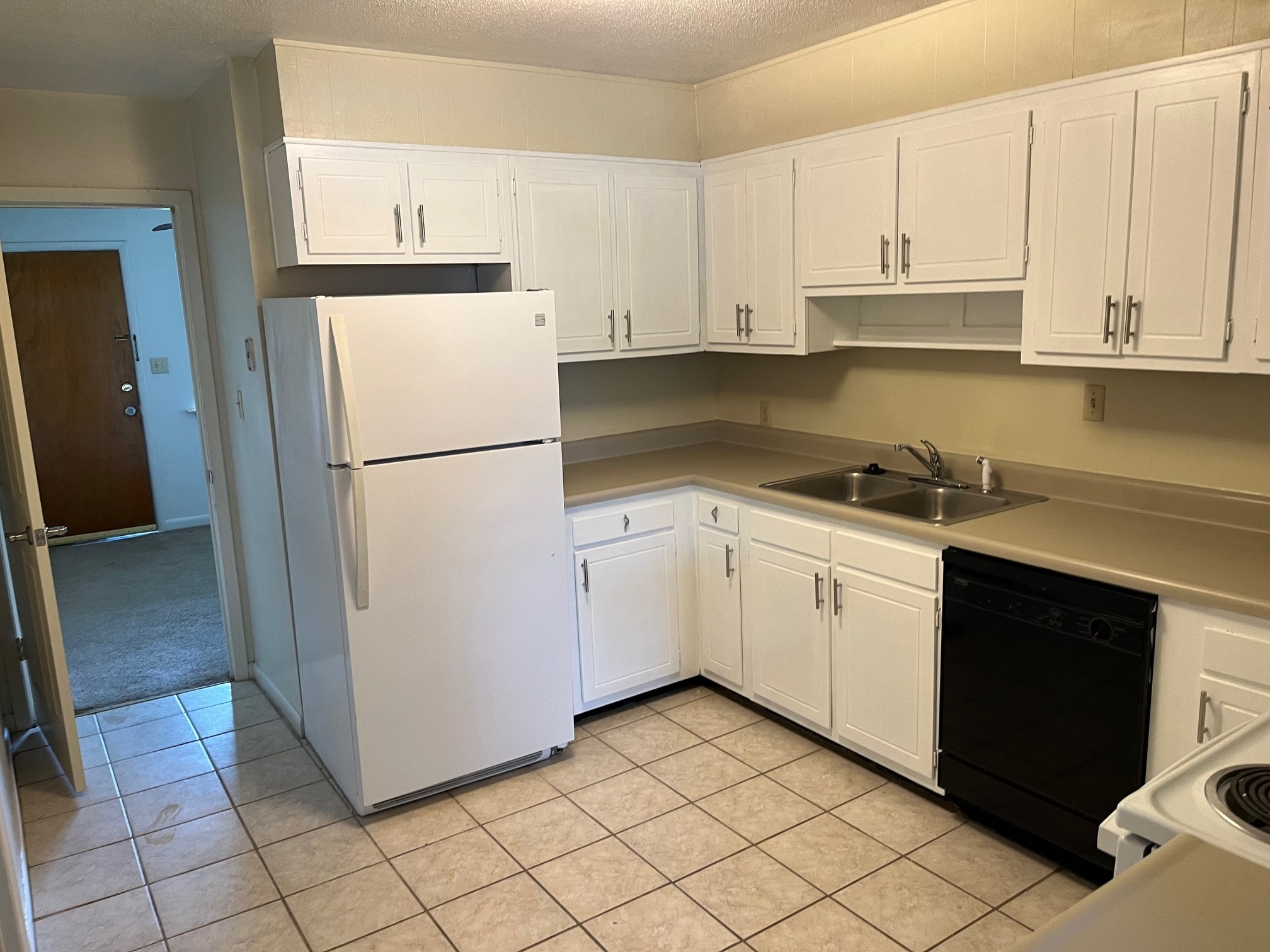 Building Photo - 9 Eglin Pky NE