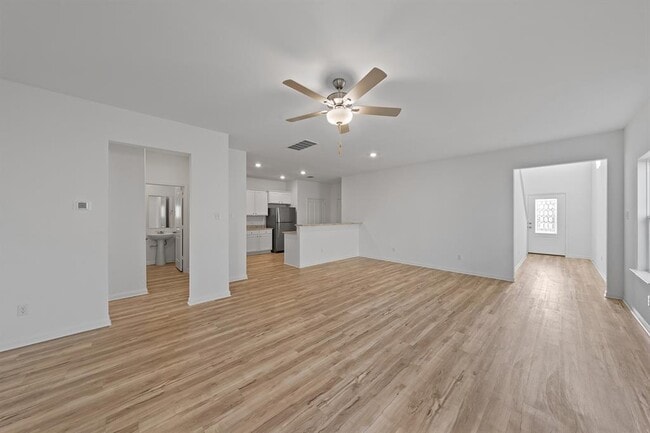 Building Photo - 116 Paradise Cyn Dr