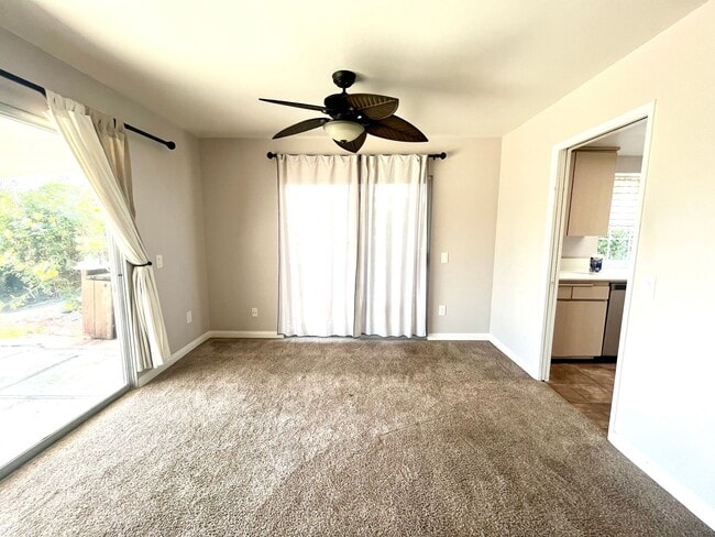 Building Photo - Ocean view Shorecliffs 3 bedroom 2 bath si...