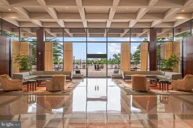 Building Photo - 3701 S George Mason Dr