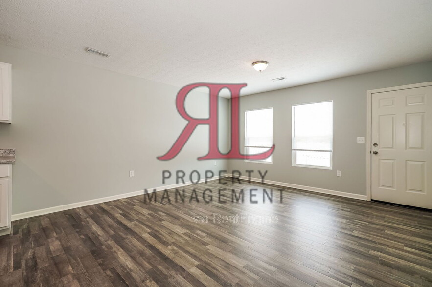 Building Photo - 42 Waterman Ave