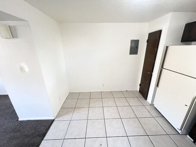 Building Photo - 1540 S 400 E