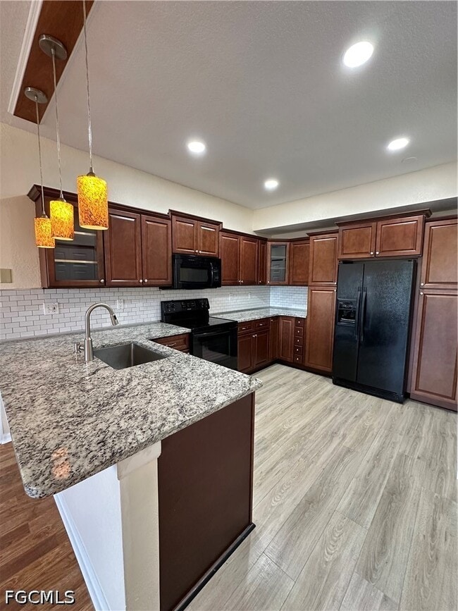 Building Photo - 6361 Aragon Way