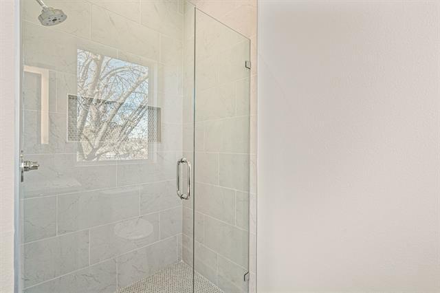 Building Photo - 2206 Arroyo Ave