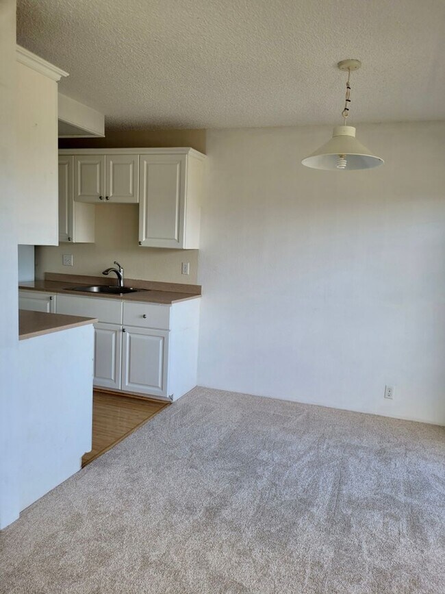 Building Photo - Available now : A 2 Bedroom, 1 bathroom with 2 assigned parking stalls at Royal Palm in Waipio