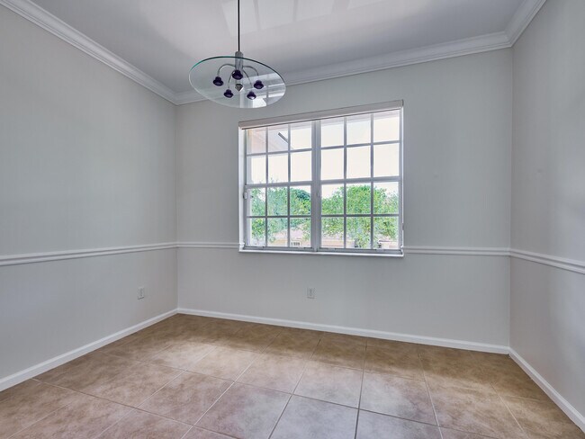 Building Photo - 6436 Bella Cir