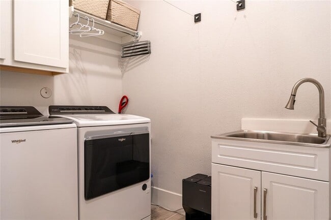 Building Photo - 96 Madrone Terrace Pl