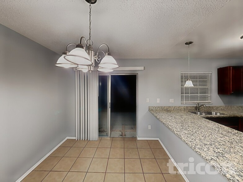 Building Photo - 1913 Hudson Ct