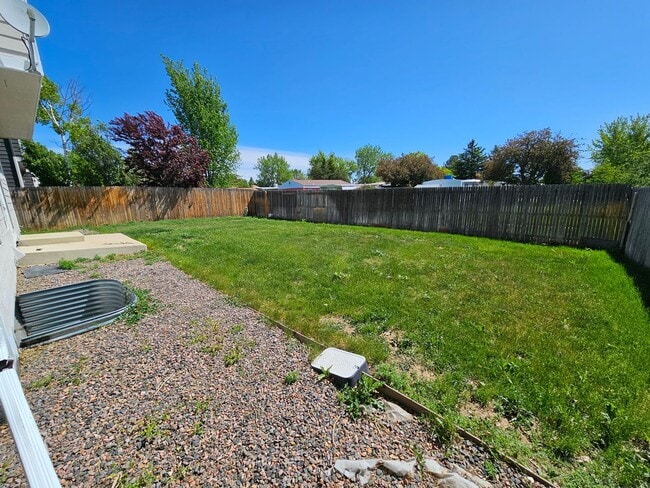 Building Photo - Single Family Home with Large Backyard