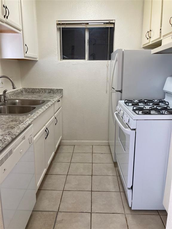 Building Photo - 2001 Branard St