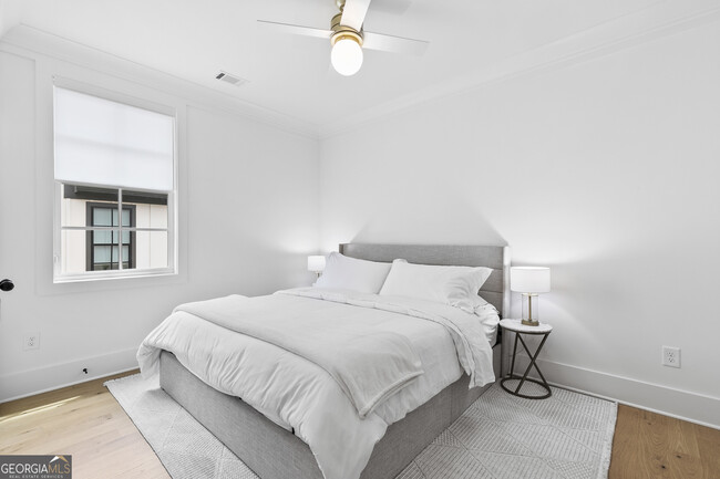 Building Photo - 202 Regester Wy