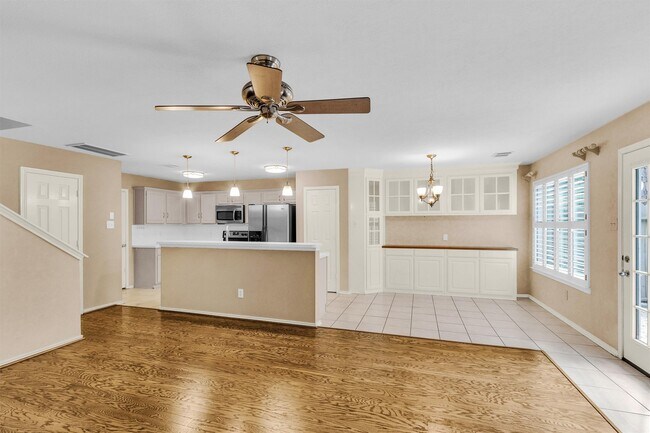 Building Photo - 31 N Walden Elms Cir