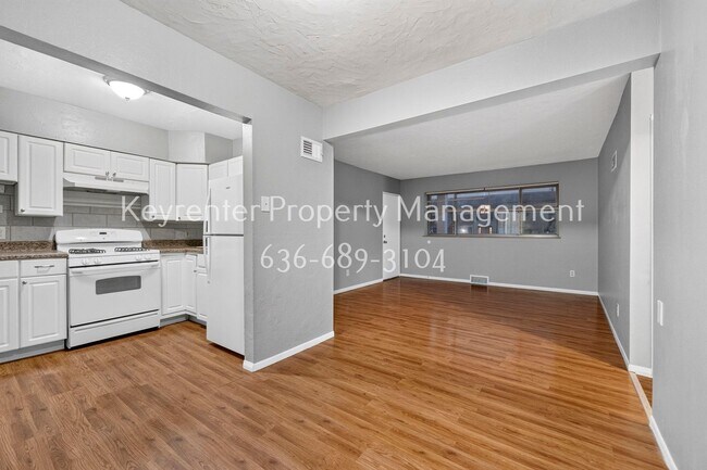 Building Photo - 7405 Olian Dr