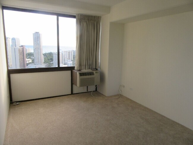 Building Photo - 2 Bed 2 Bath 1 Parking at Marco Polo Apartments, Amazing Views 28th Floor!!!