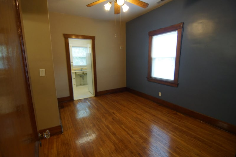 Building Photo - 2026 J St