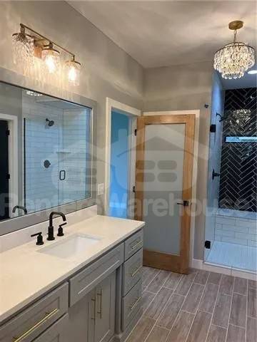Building Photo - 4705 NE Freehold Dr